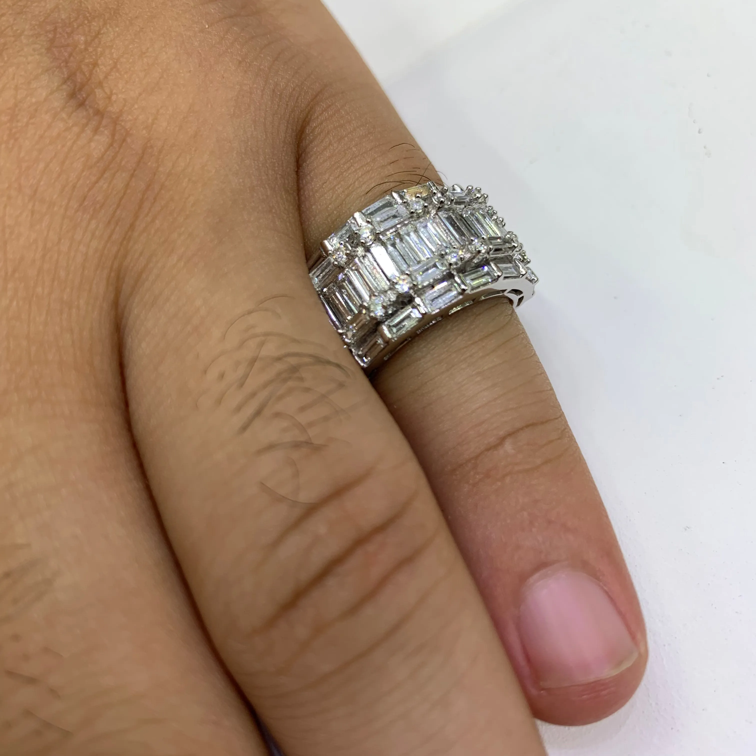 14k White Gold Wedding Band Diamond Ring with Baguette and Round Diamonds