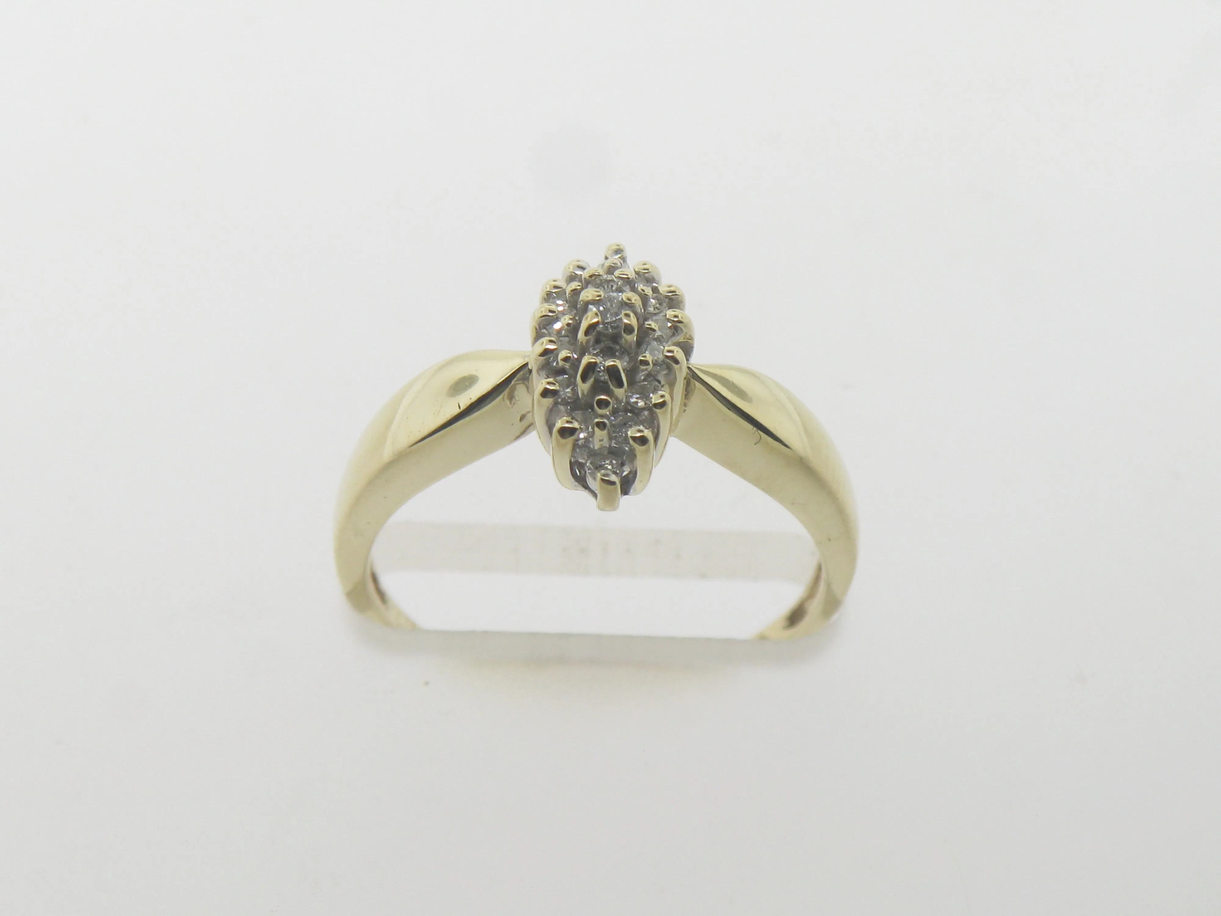 14K Yellow Gold Diamond Cluster Ring 17-.13 CTTW Size 5 Preowned