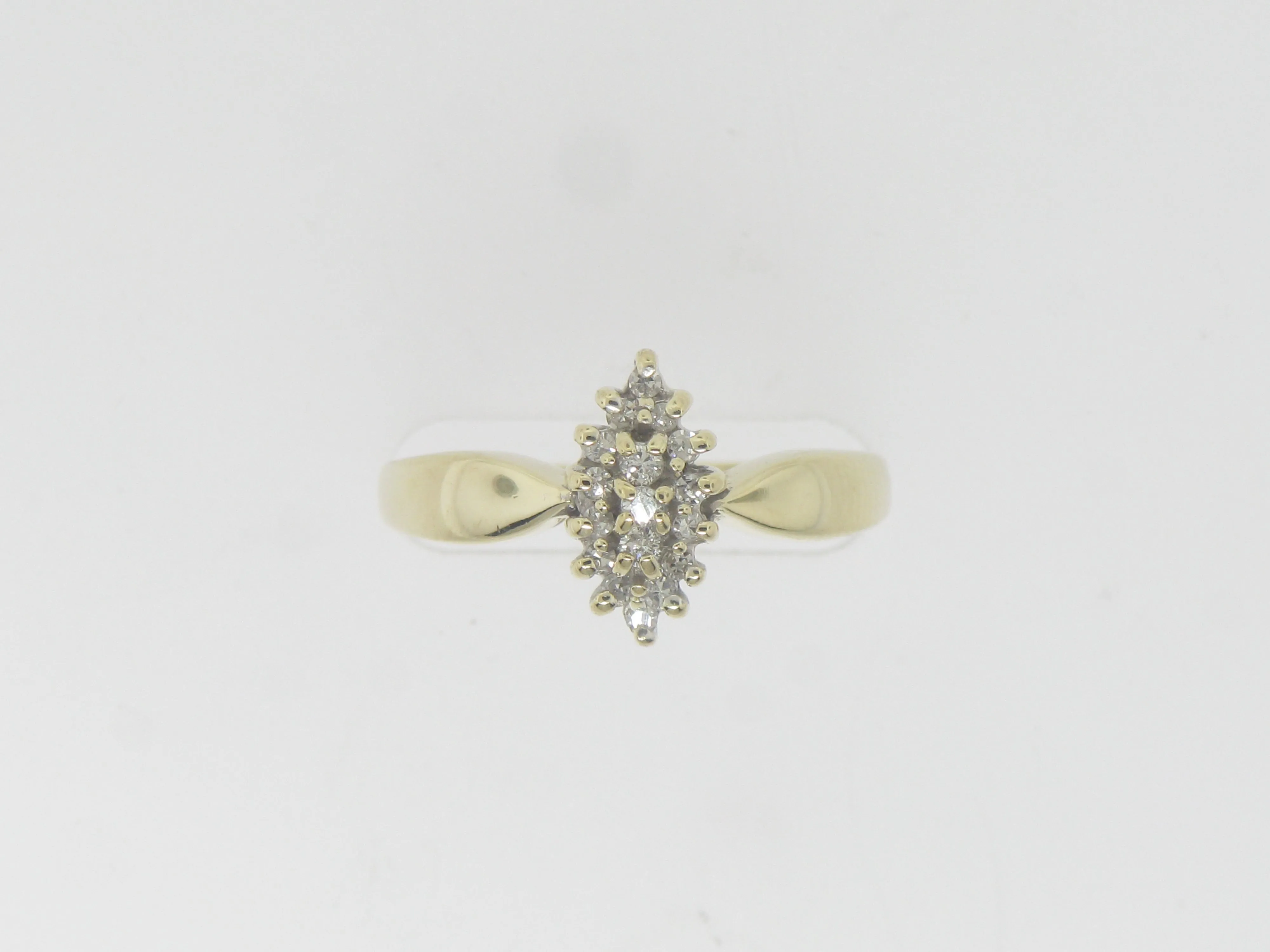 14K Yellow Gold Diamond Cluster Ring 17-.13 CTTW Size 5 Preowned