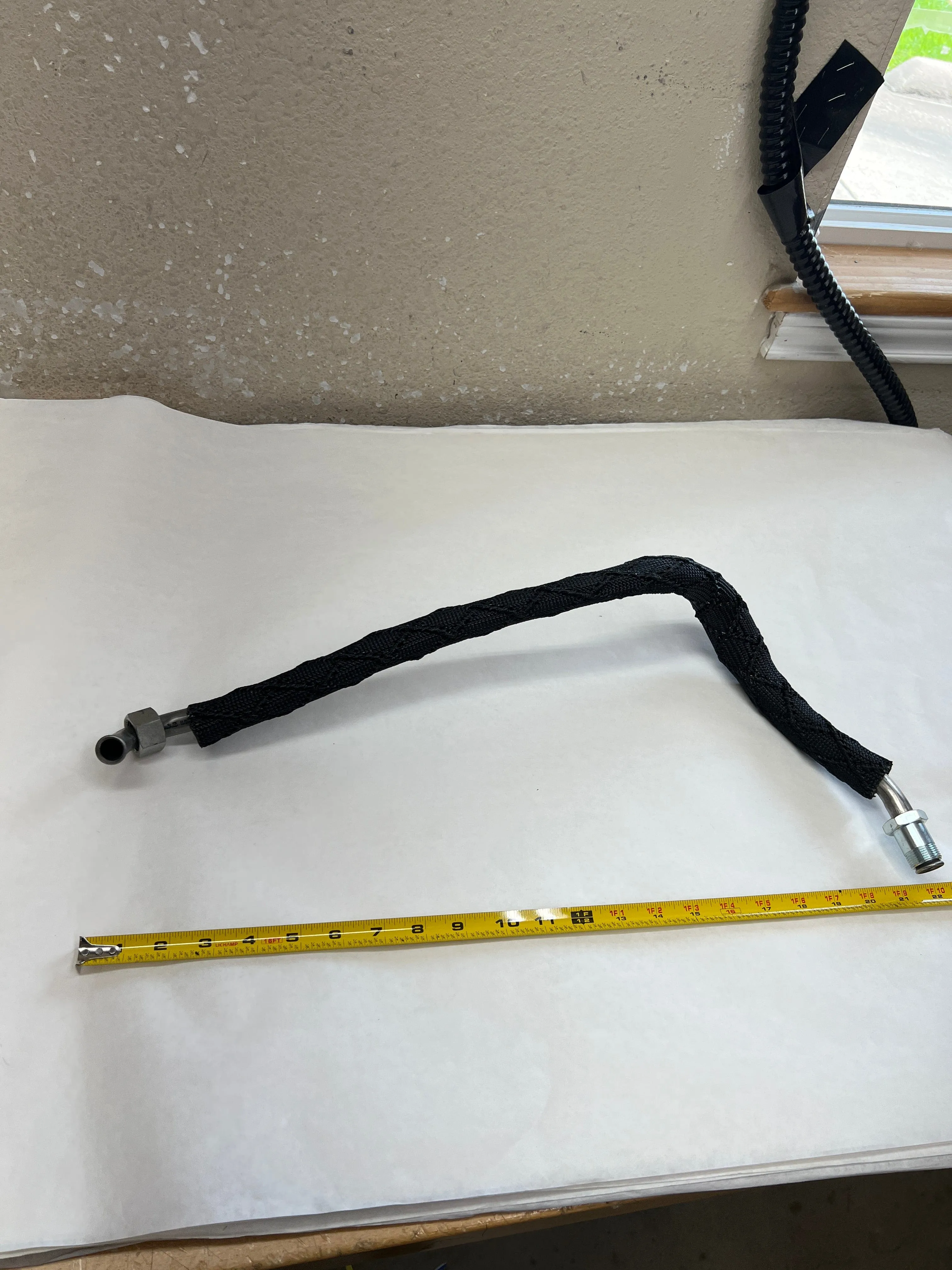 2006-2011 Ford Crown Victoria 4.6 EGR Valve To Exhaust Manifold Tube