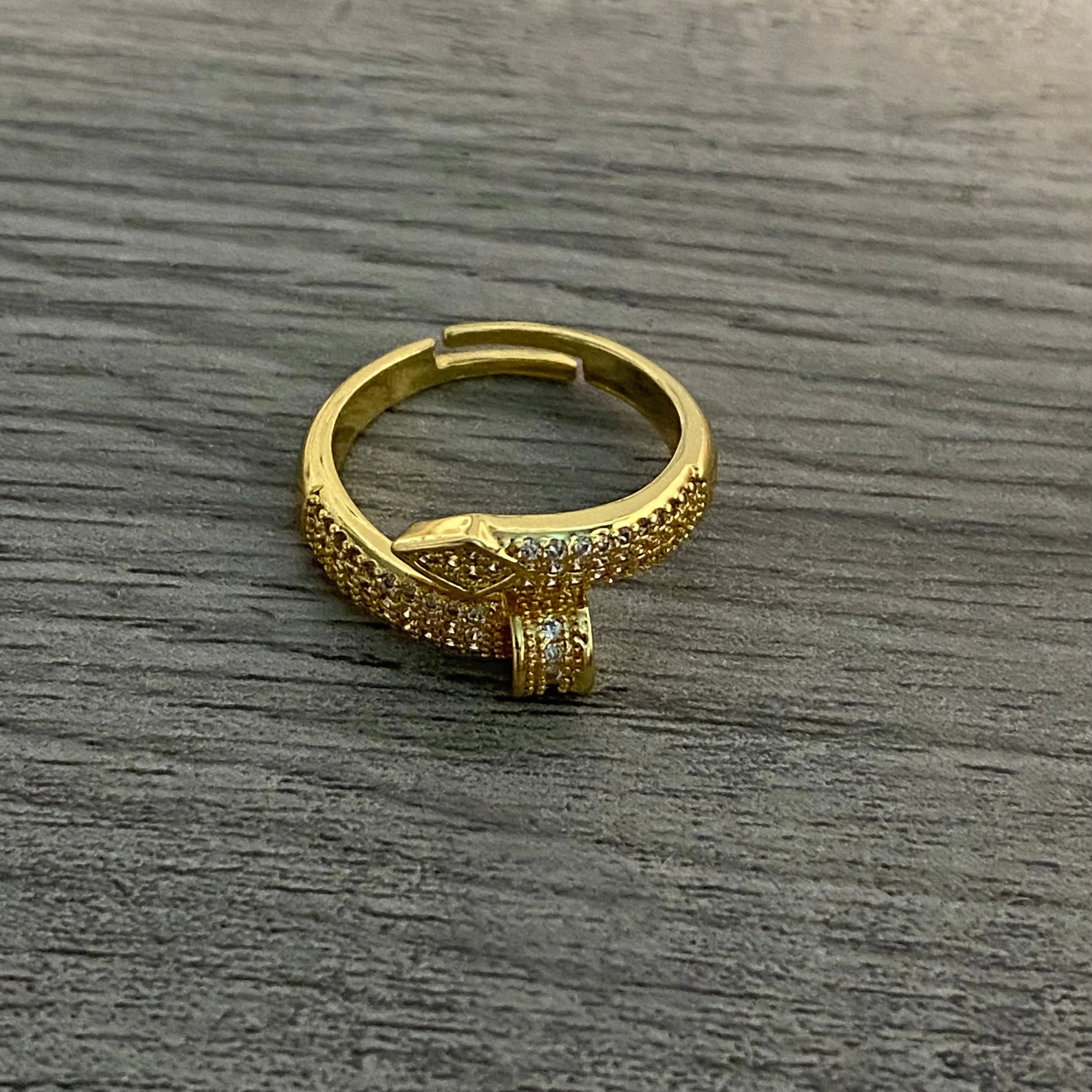 Adjustable Nail ring