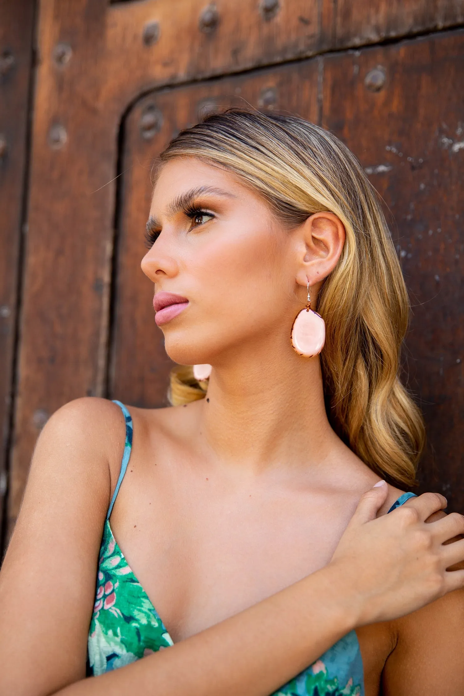 Amigas Earrings