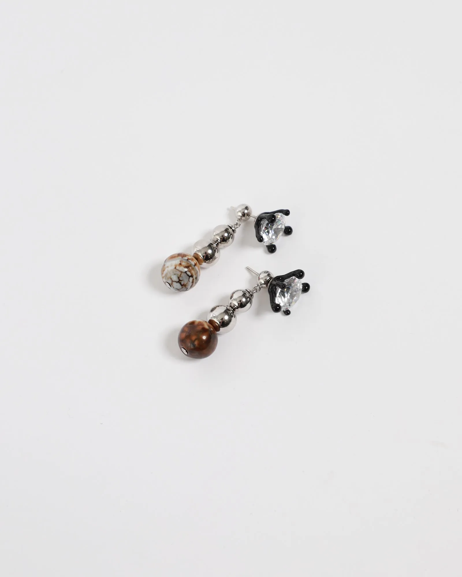 Ascolto Chandelier Earrings