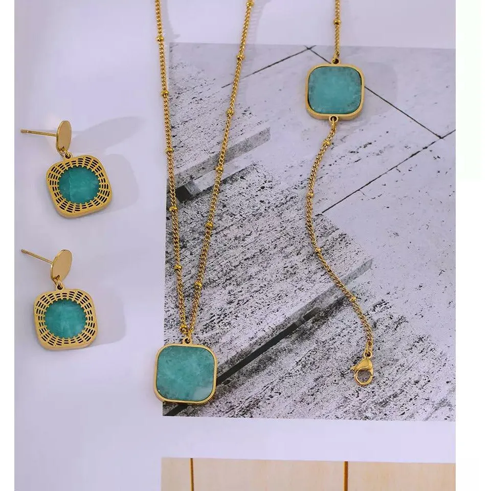 Aves Turquoise Necklace