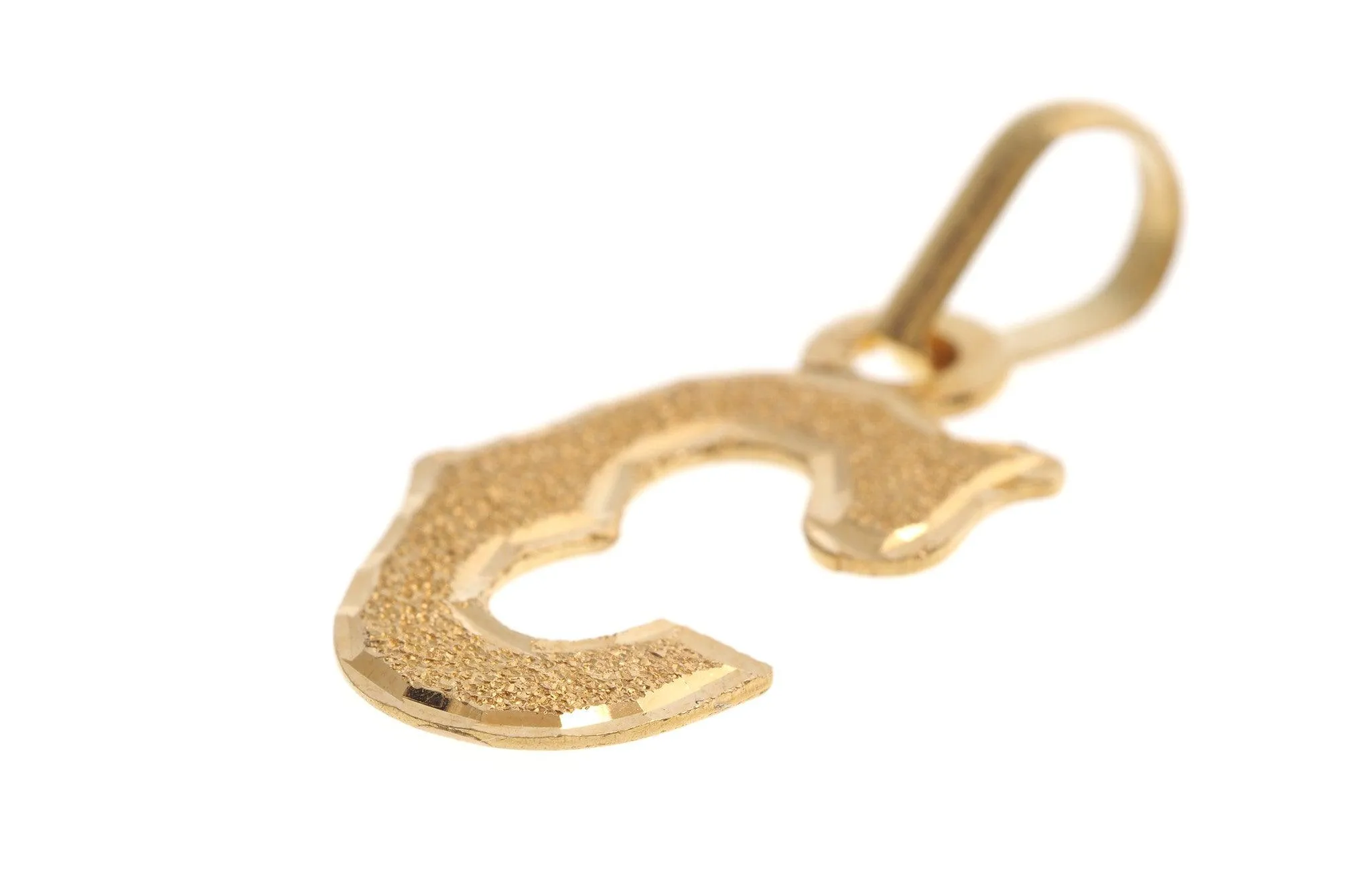 'C' Initial Pendant 22ct Gold (1.8g) P-5609