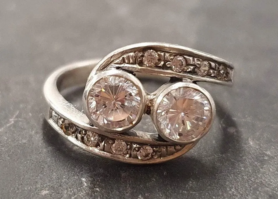 Classy Diamond Ring - Sparkly Vintage Ring - Two Stone Diamond Ring