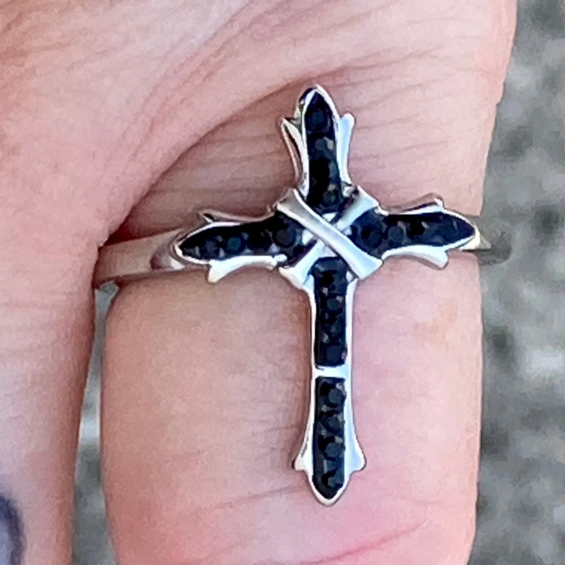 Cross Ring - Bling Black Stone - Ring - R195