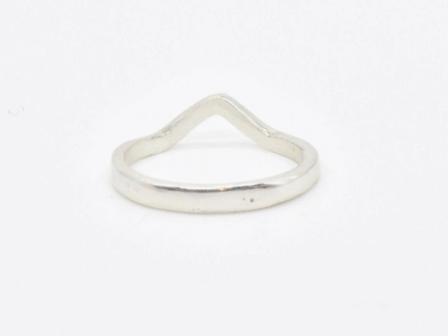 Dainty Chevron Ring - V Shaped Band - Wish Bone Ring