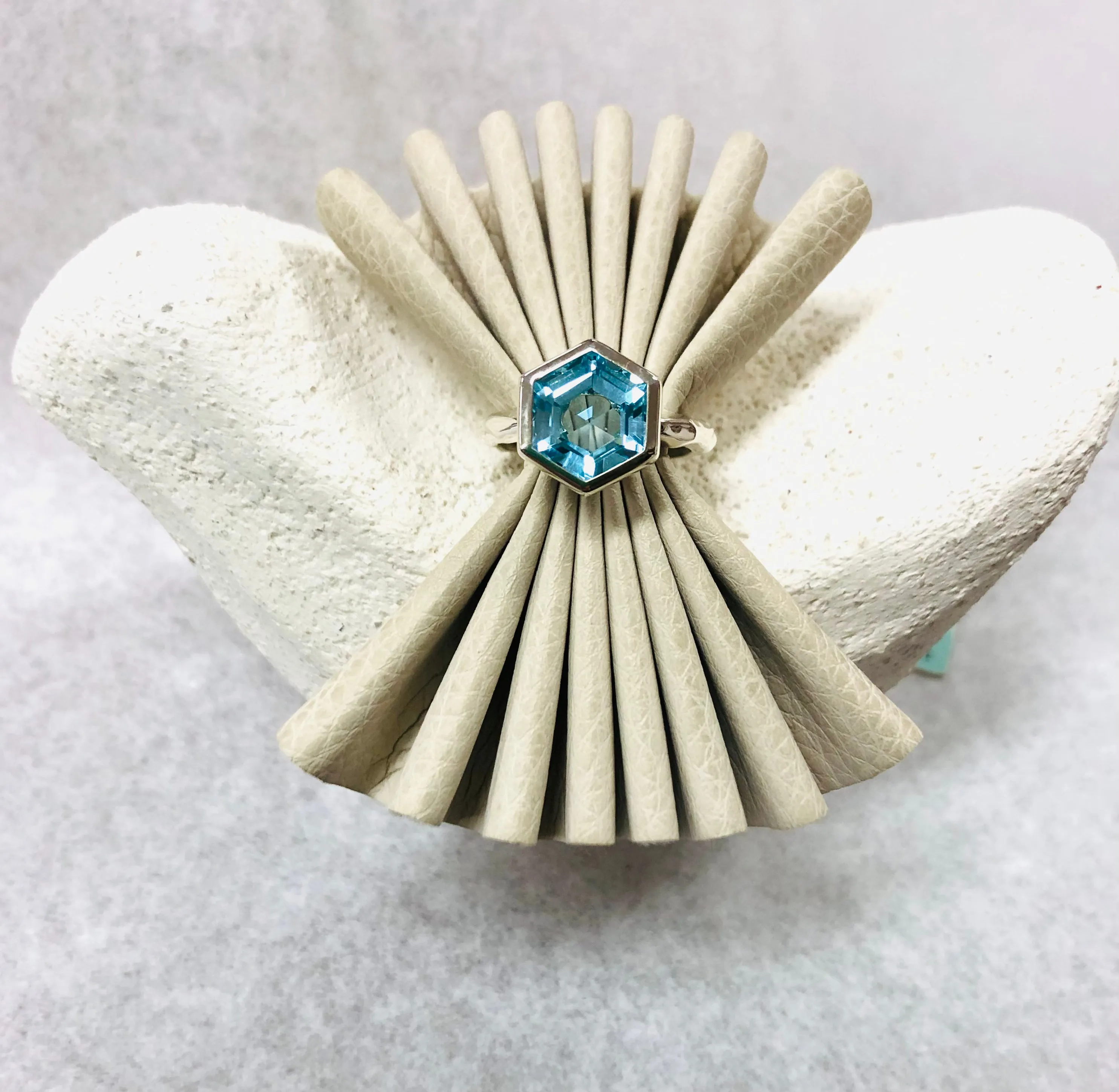 Facetted Band Ring with large Hexagon stone  Ai261H