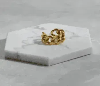 Fashionable with unique chain design ring