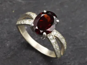Garnet Vintage Ring - January Birthstone Ring - Split Paved Band
