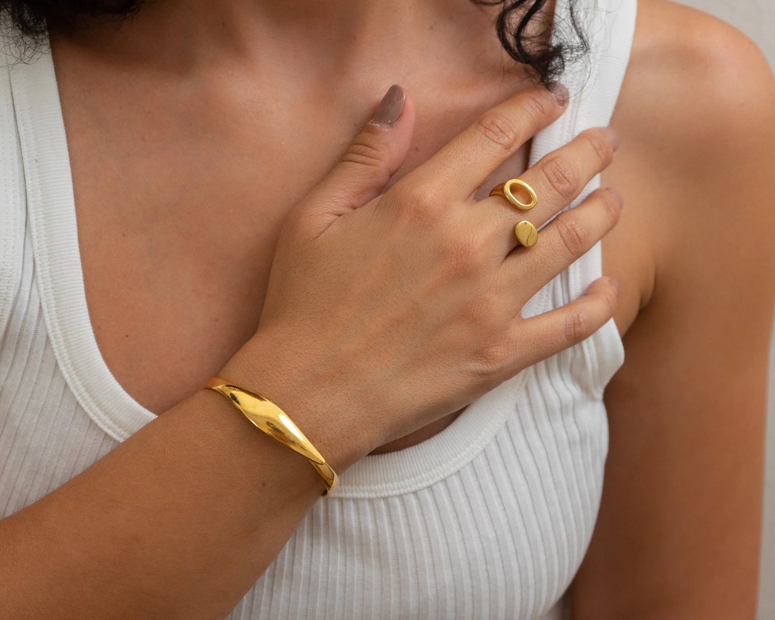 Gold Dainty Abstract Circles Ring