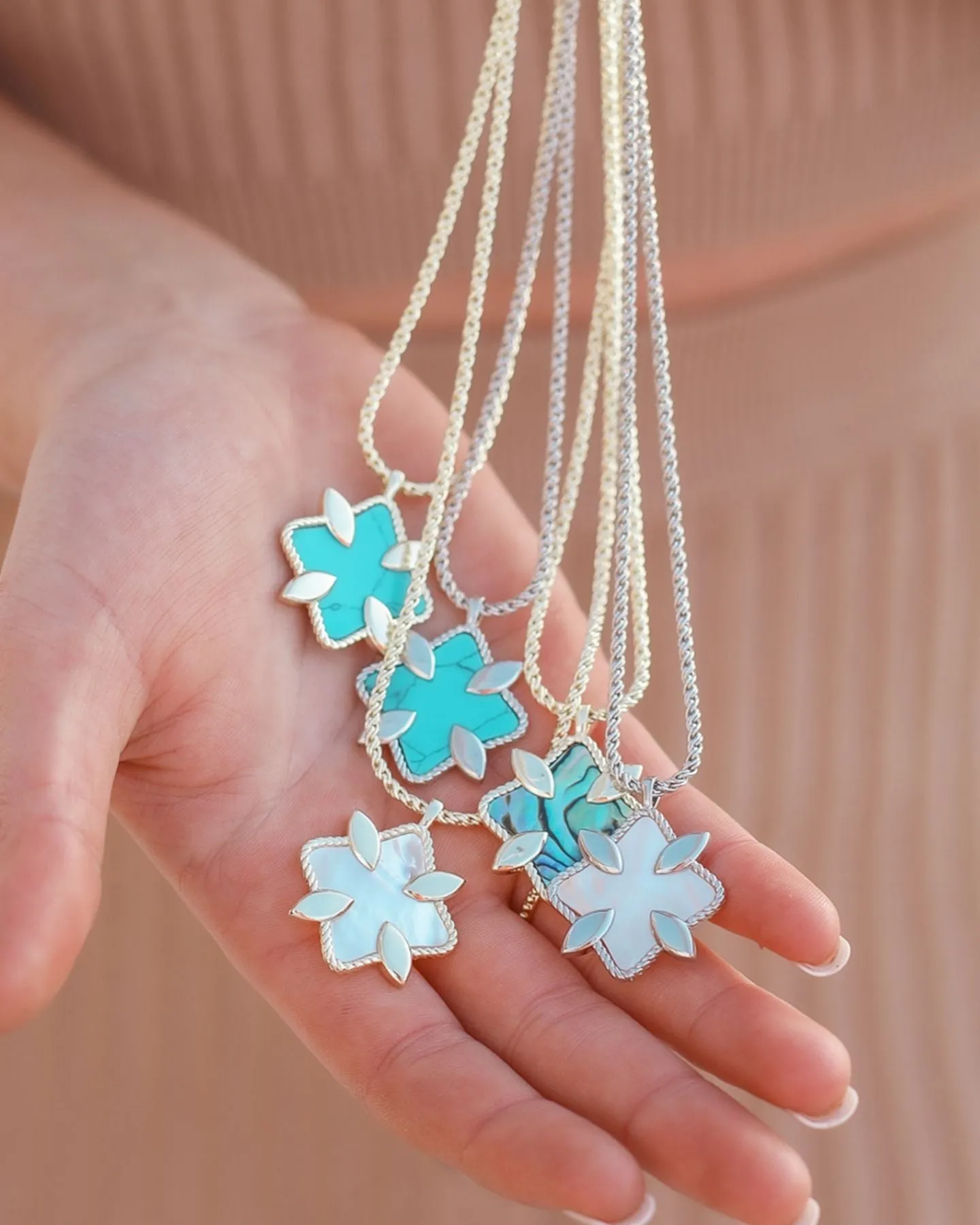 Grace Stone Pendant Necklace in Turquoise/Silver