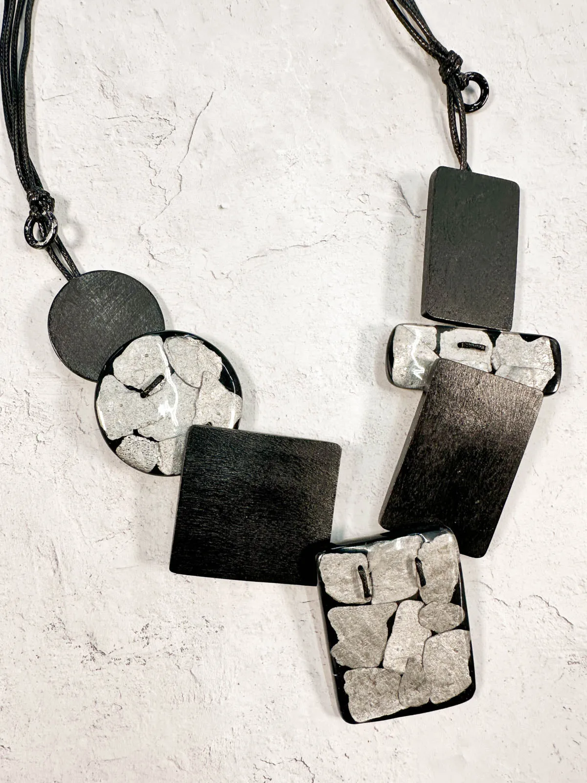Inlay Resin Shapes Necklace & Earrings Set, Black/Silver