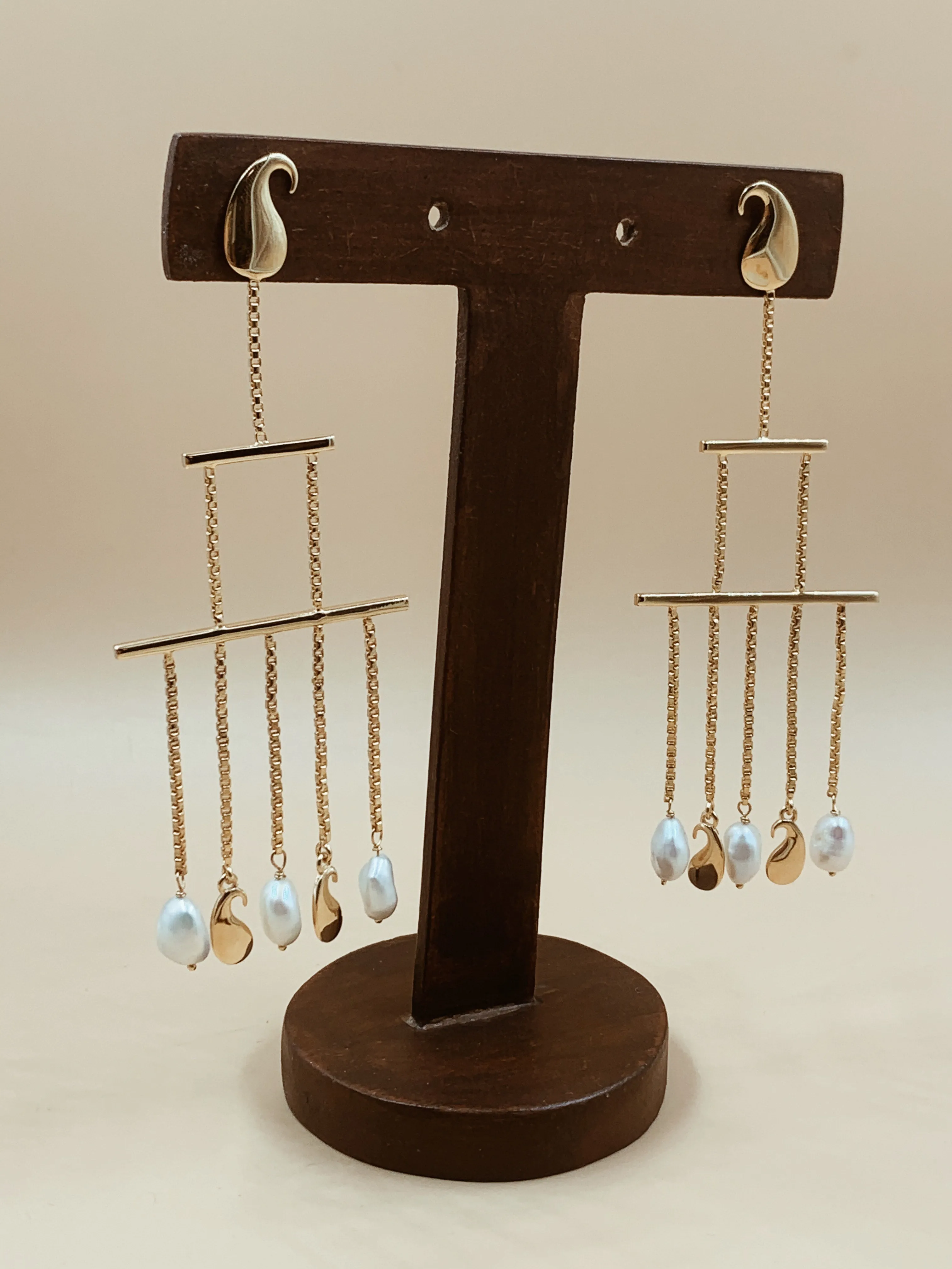 Kinetic Paisley Chandelier Earrings