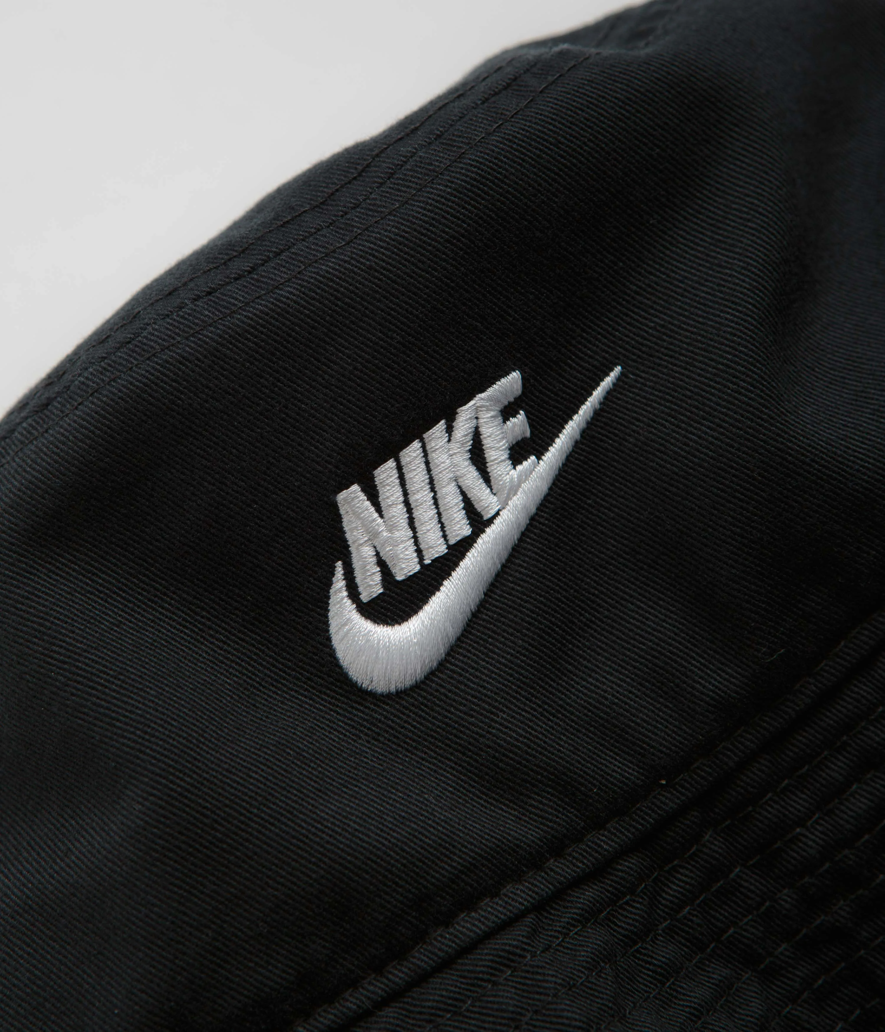 Nike Apex Futura Washed Bucket Hat - Black / White