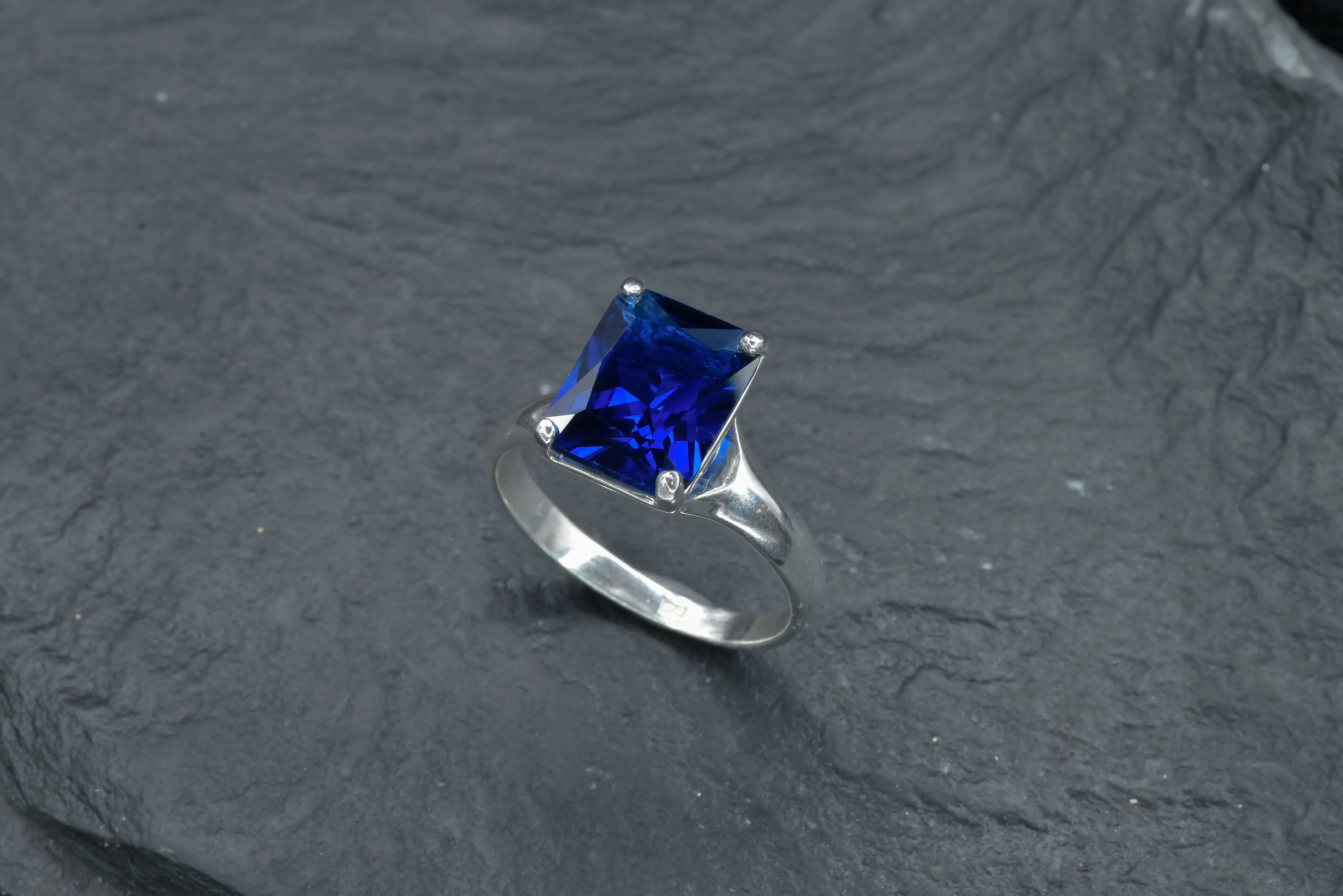 Solitaire Sapphire Ring - Blue Square Ring - Classic Vintage Ring