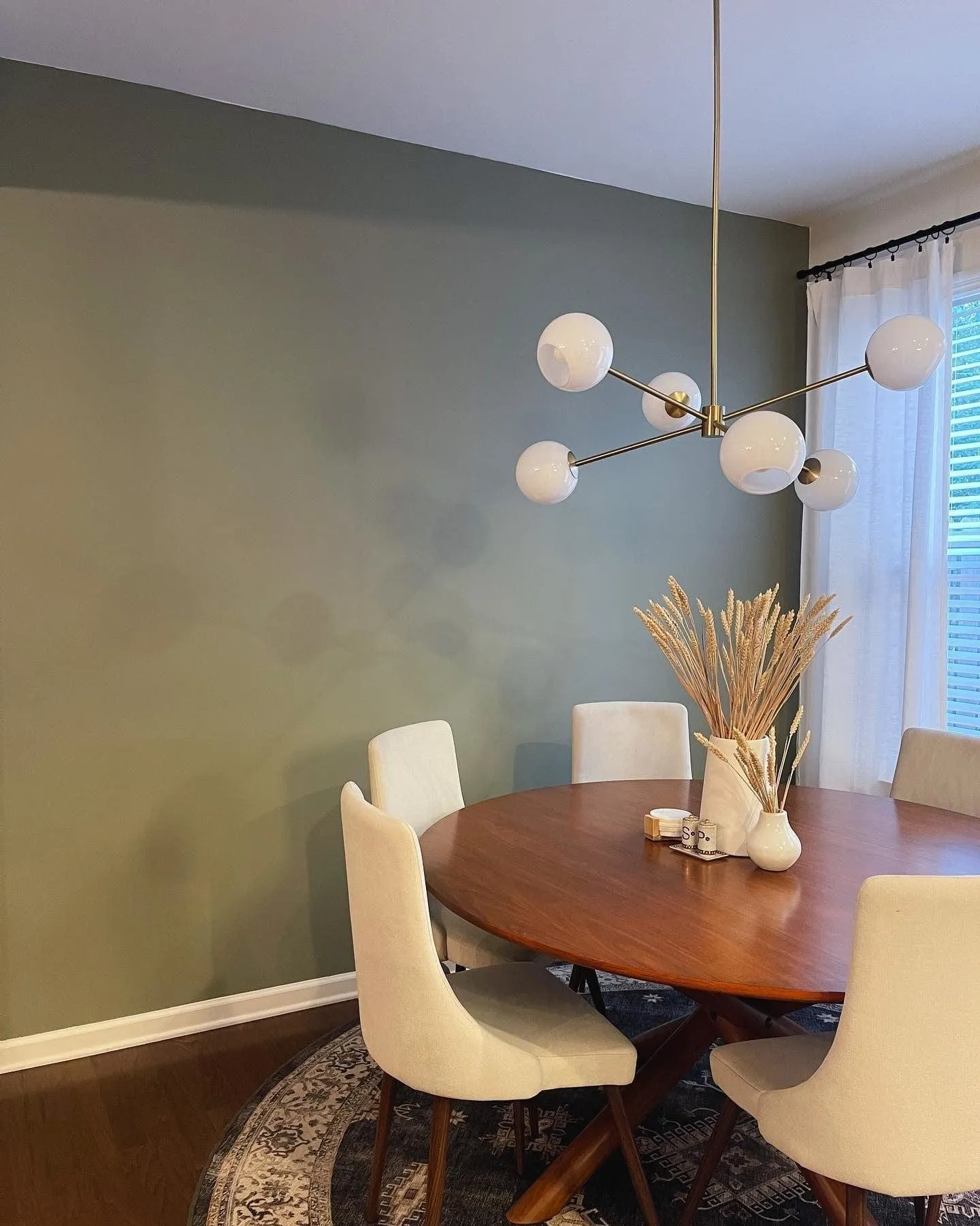 Staggered Glass 6-Light Chandelier