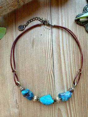 Tempting Turquoise Short Necklace