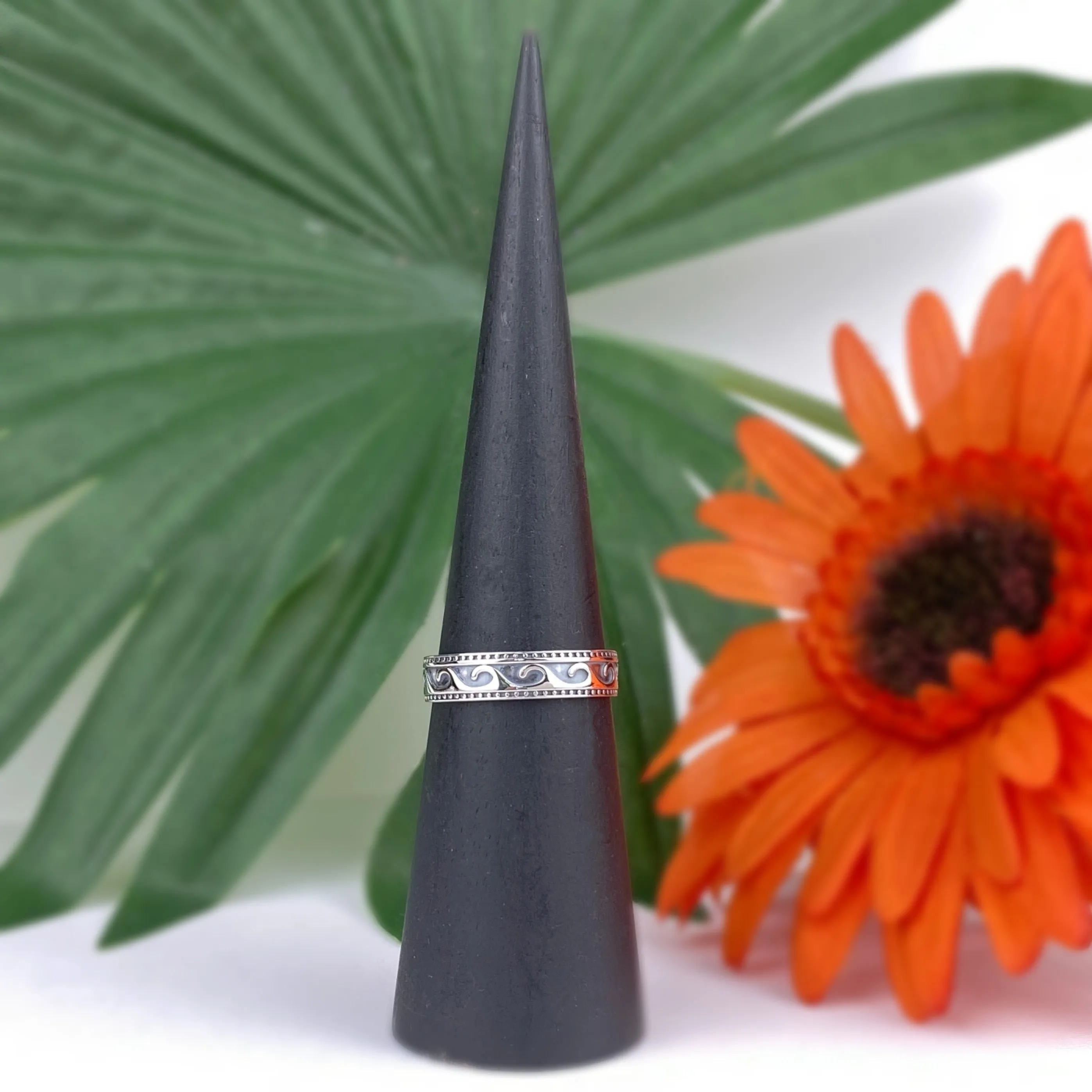 Tiki Wave Ring - VR491