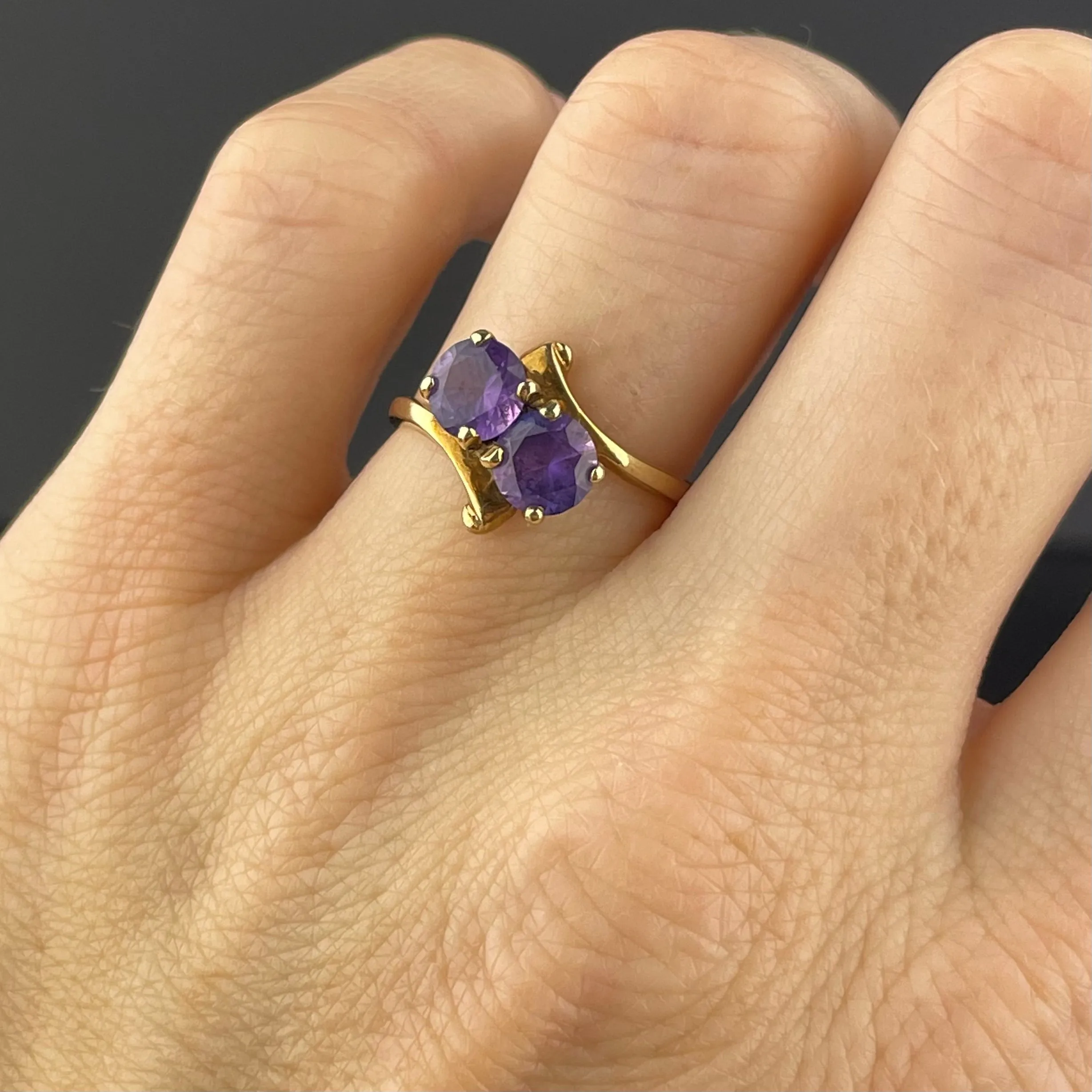 Vintage 10K Gold Amethyst Bypass Ring, Sz 6