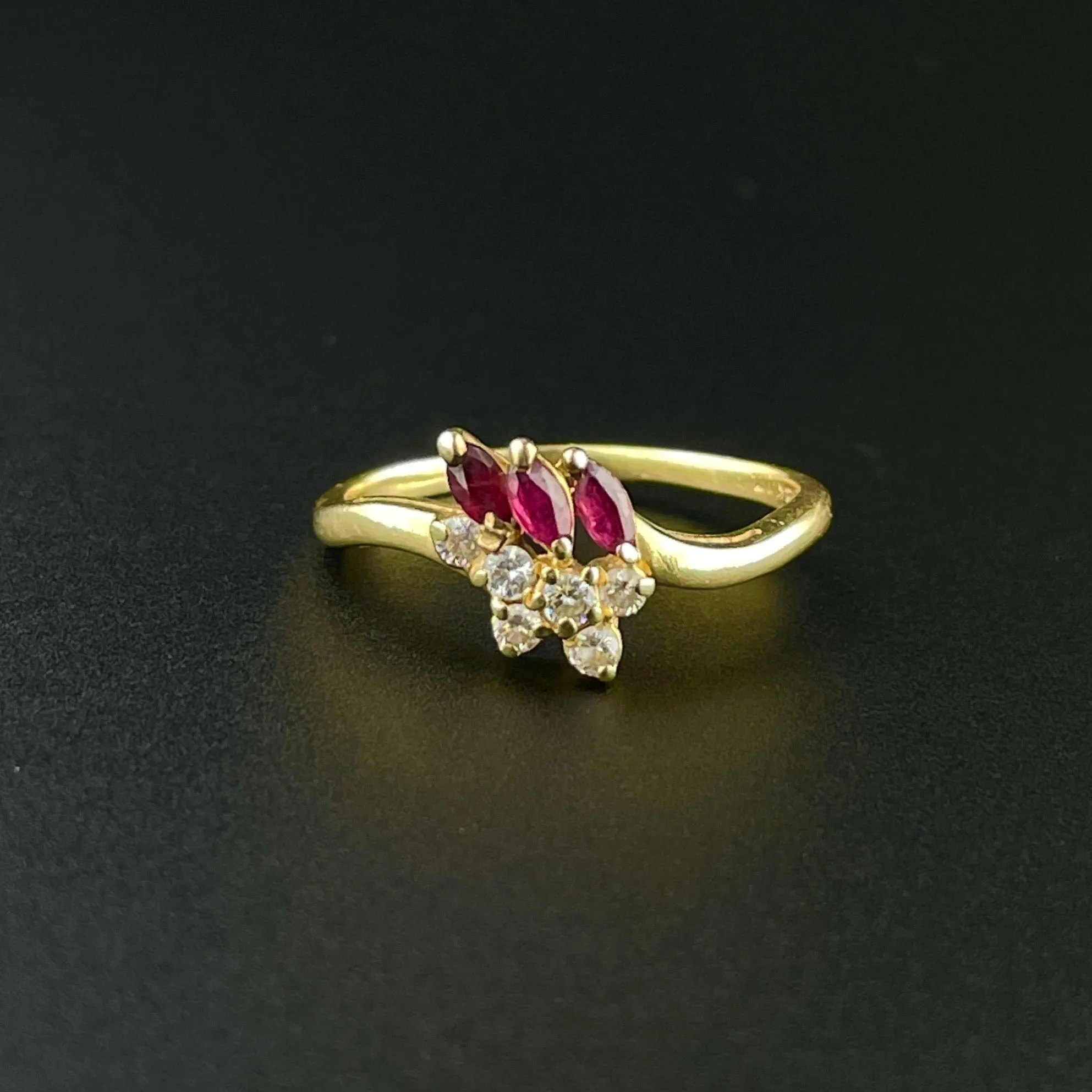 Vintage 14K Gold Pink Spinel Diamond Ring