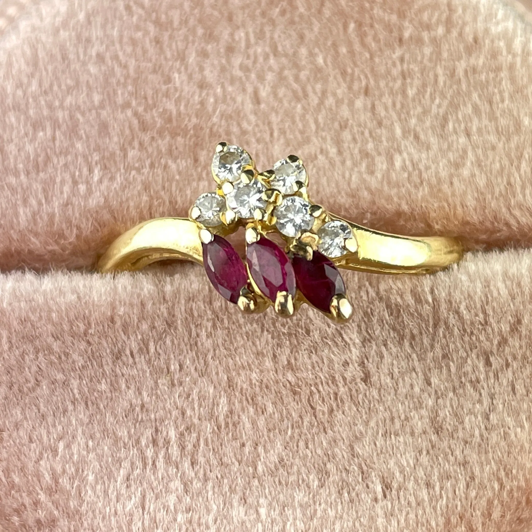 Vintage 14K Gold Pink Spinel Diamond Ring