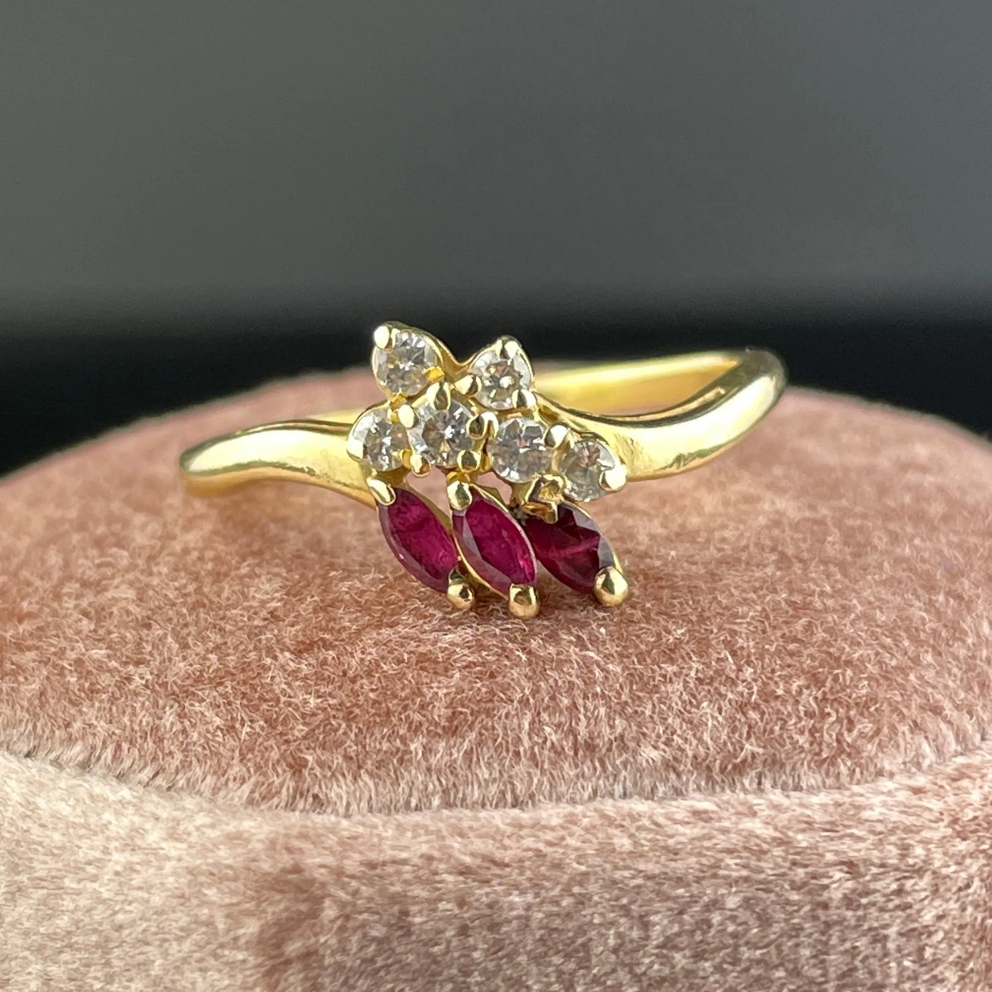 Vintage 14K Gold Pink Spinel Diamond Ring